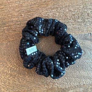 Dewedit Small Scrunchie